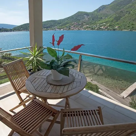 Apartments Maxhit Tivat Exterior photo