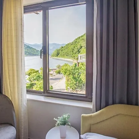 Apartments Maxhit Tivat Exterior photo