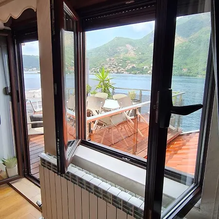 Apartments Maxhit Tivat Room photo