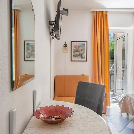 Apartments Maxhit Tivat Exterior photo