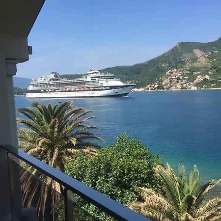 Apartments Maxhit Tivat Exterior photo