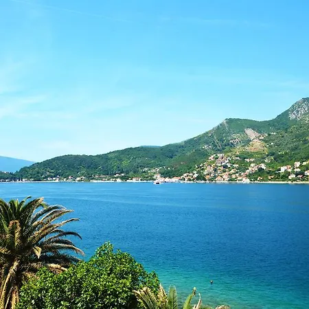 Apartments Maxhit Tivat Exterior photo
