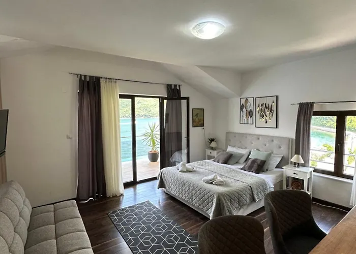 Apartments Maxhit