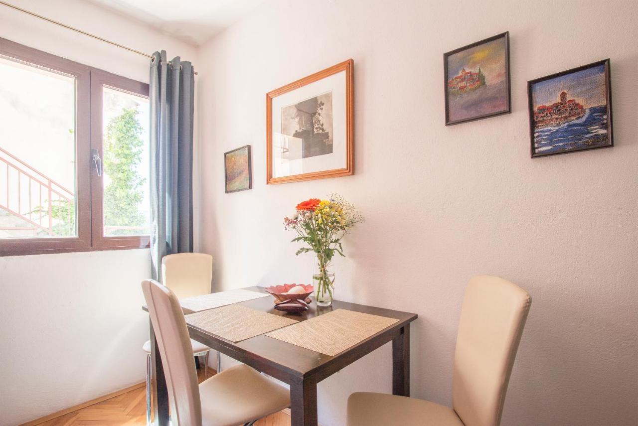 Apartment Maxhit *