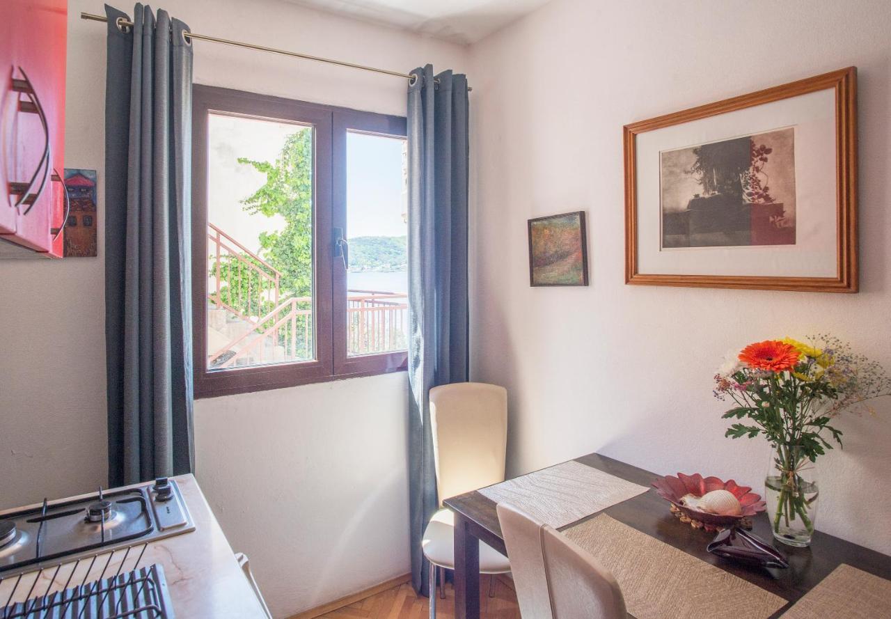Maxhit Apartment *