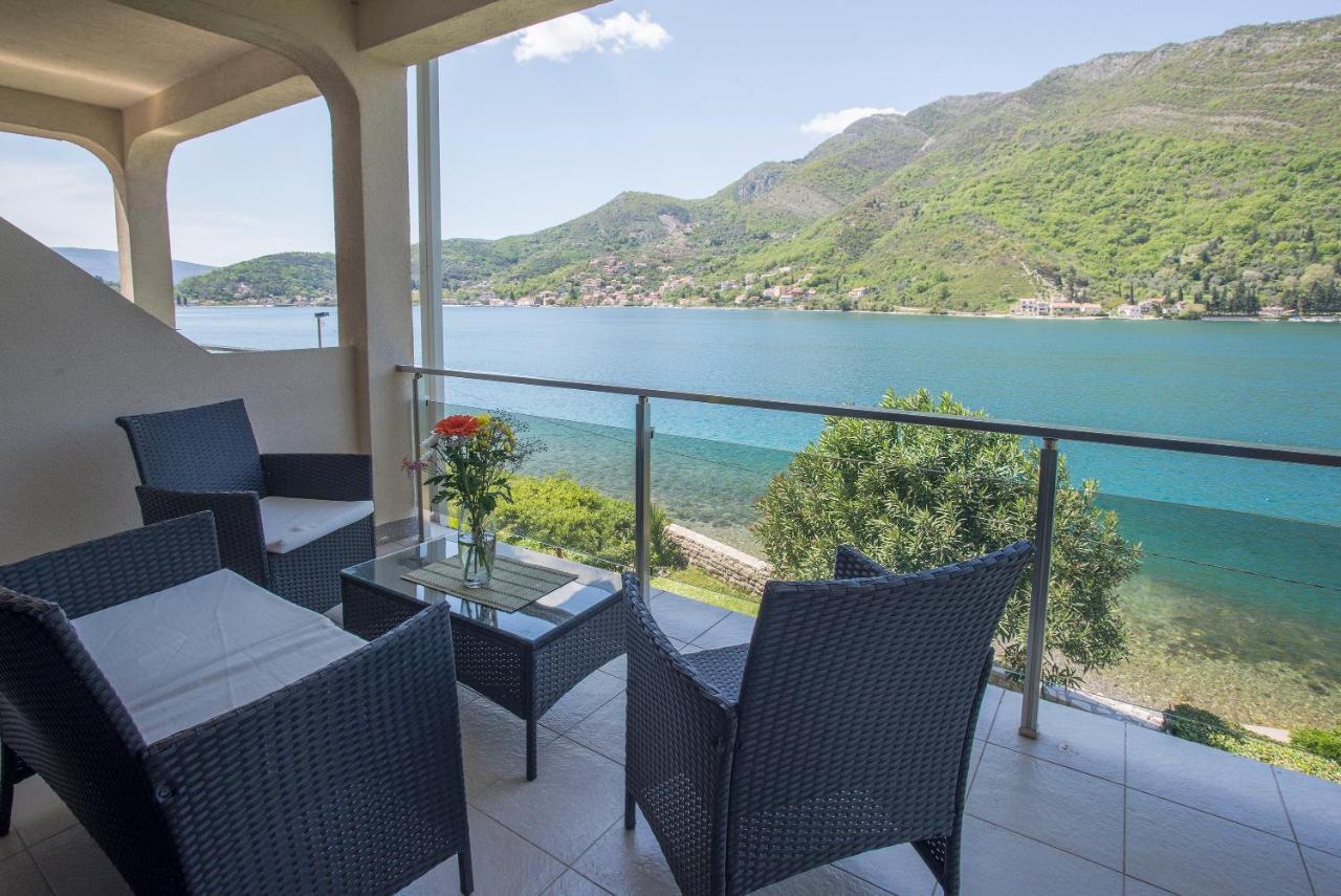 Maxhit * Tivat