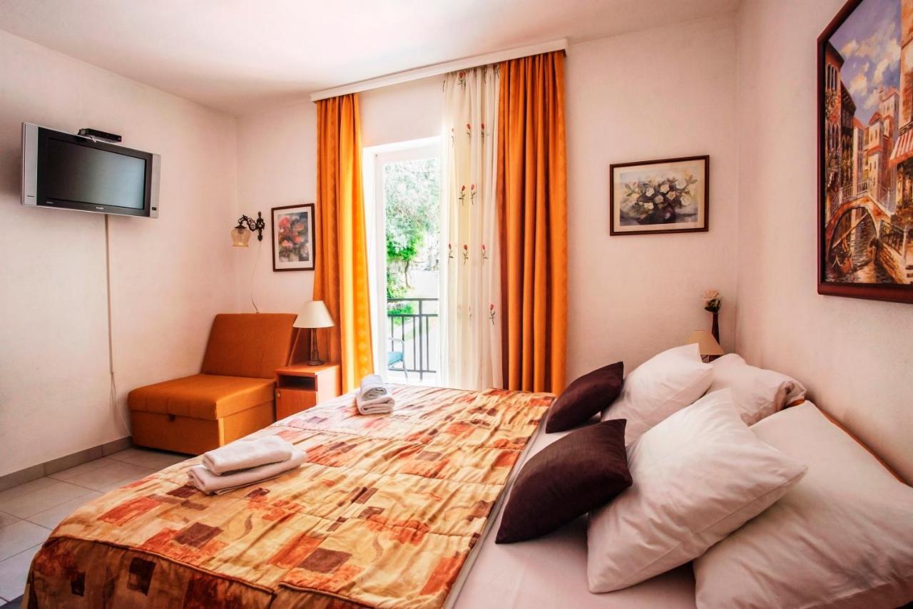 Maxhit Apartment *