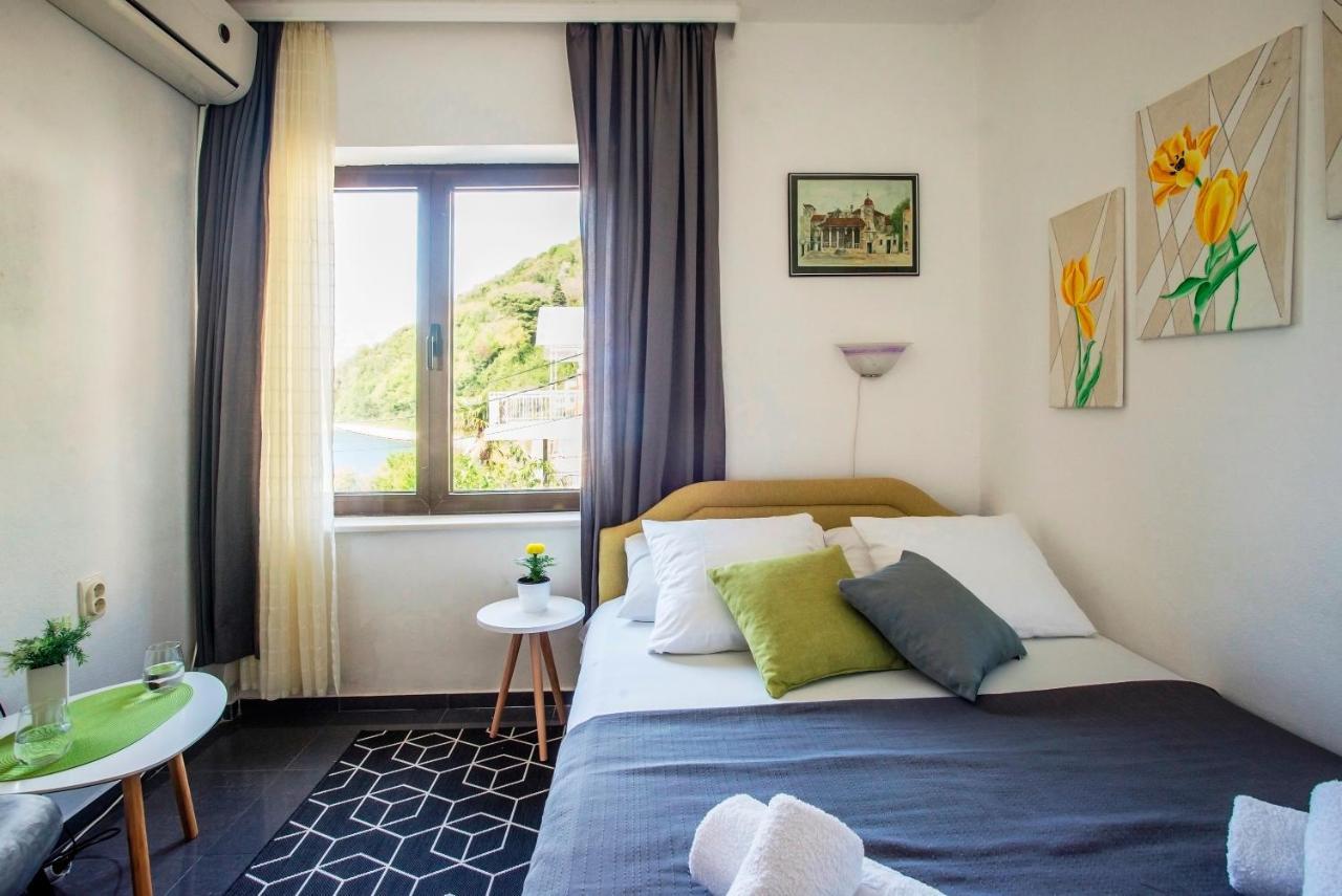 Maxhit Apartment