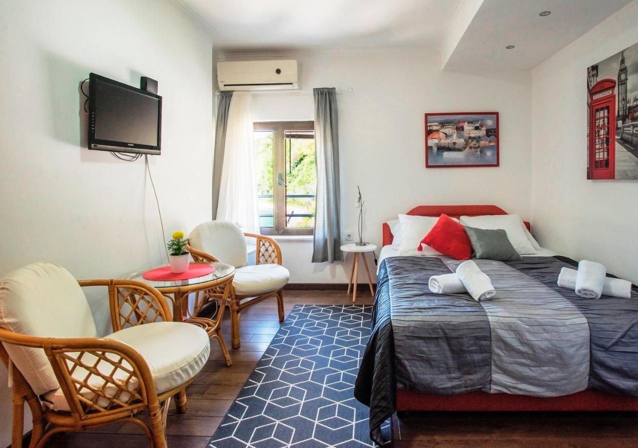 Apartment Maxhit *