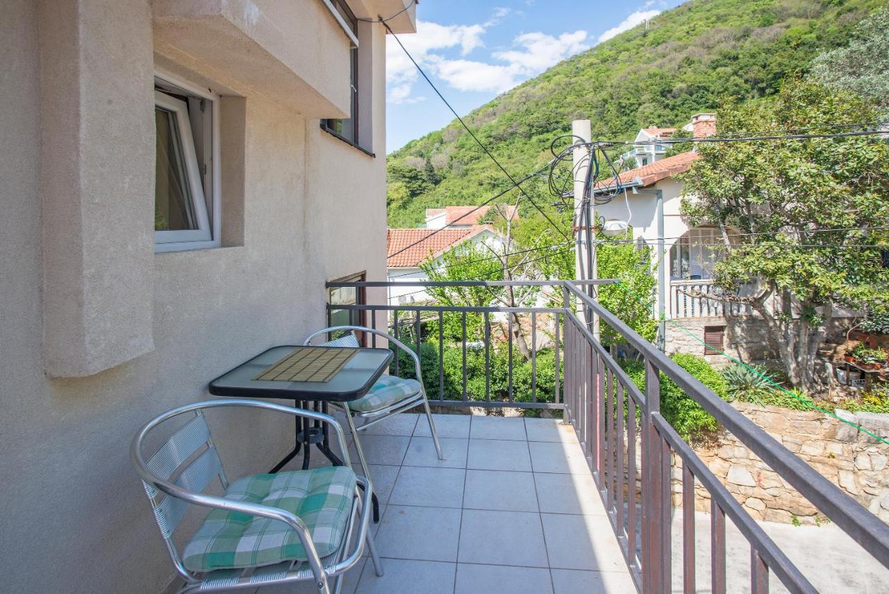 Apartment Maxhit *