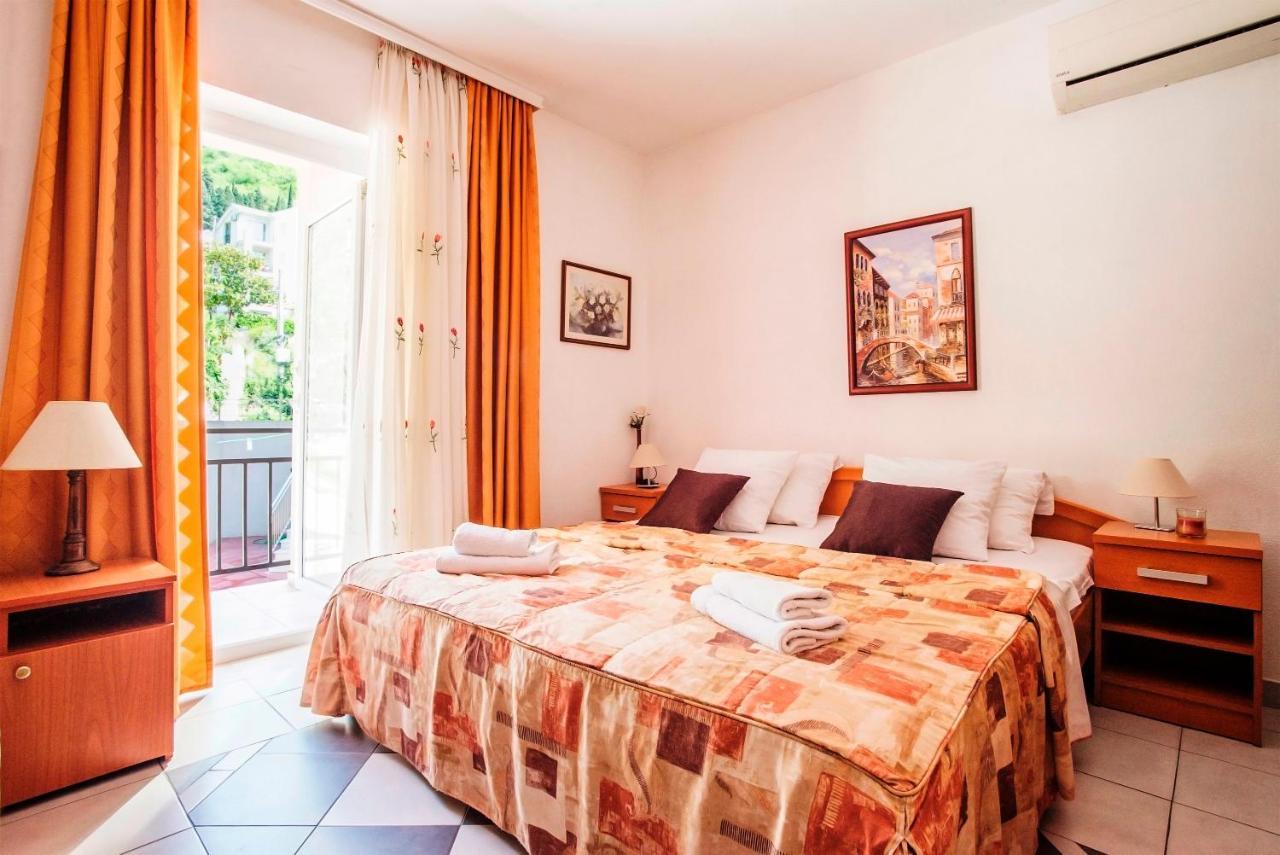 Maxhit Apartment *